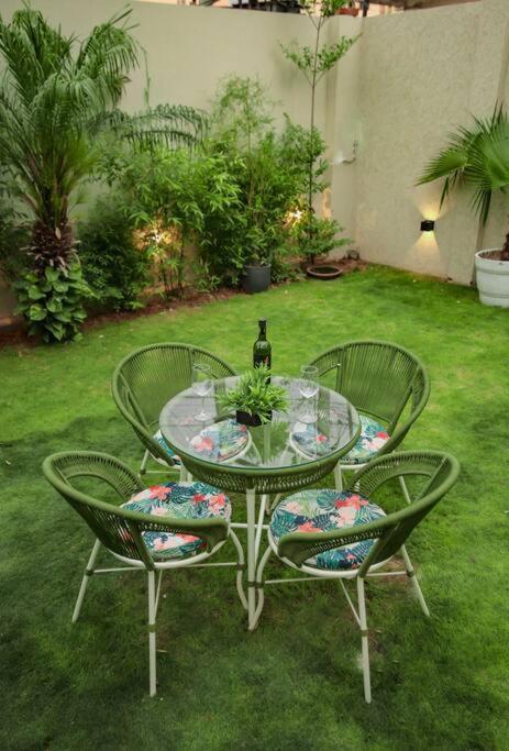 ג'איפור Saiba Outhouse- 4 Bed Room- Pool- Theatre- Partyhall- Garden & Terrace Sitting Area מראה חיצוני תמונה