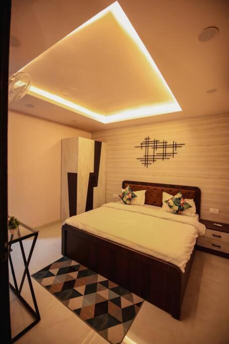 ג'איפור Saiba Outhouse- 4 Bed Room- Pool- Theatre- Partyhall- Garden & Terrace Sitting Area מראה חיצוני תמונה