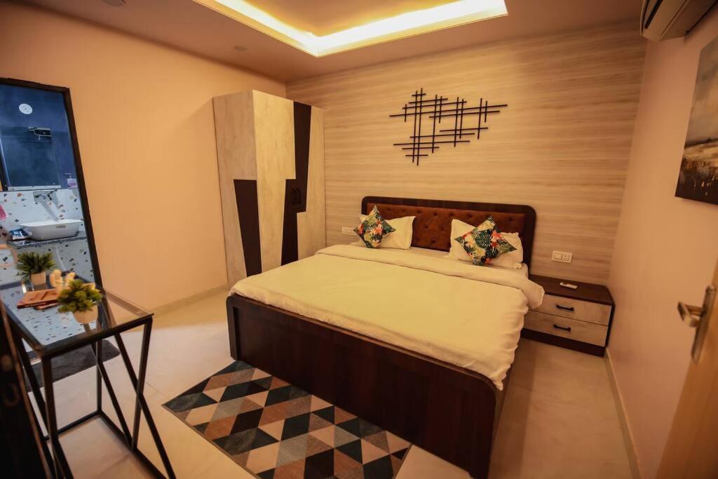 ג'איפור Saiba Outhouse- 4 Bed Room- Pool- Theatre- Partyhall- Garden & Terrace Sitting Area מראה חיצוני תמונה